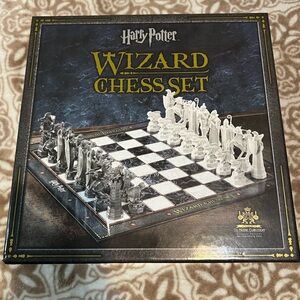Harry Potter Wizard Chess Set